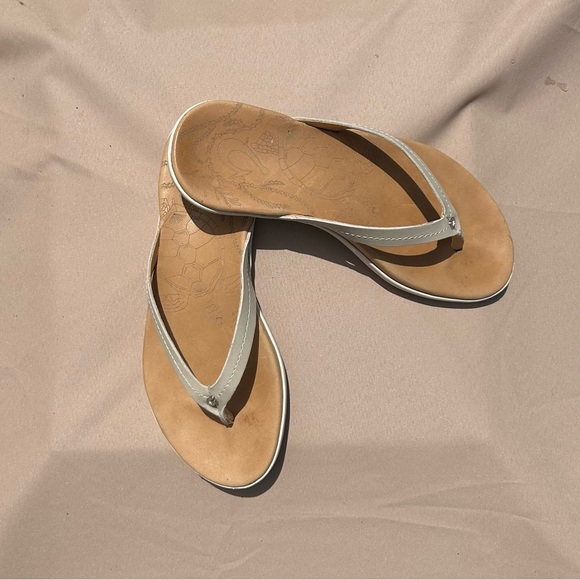 OluKai Women's Honu Sandals - Tapa and Gold Sand - Picture 3 of 8